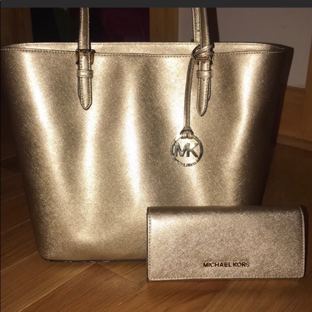 Michael Kors wallet and purse.